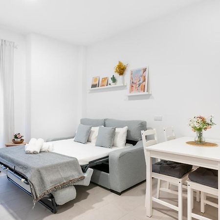 Wintowinrentals Superb New-Look Apartment Málaga Eksteriør billede