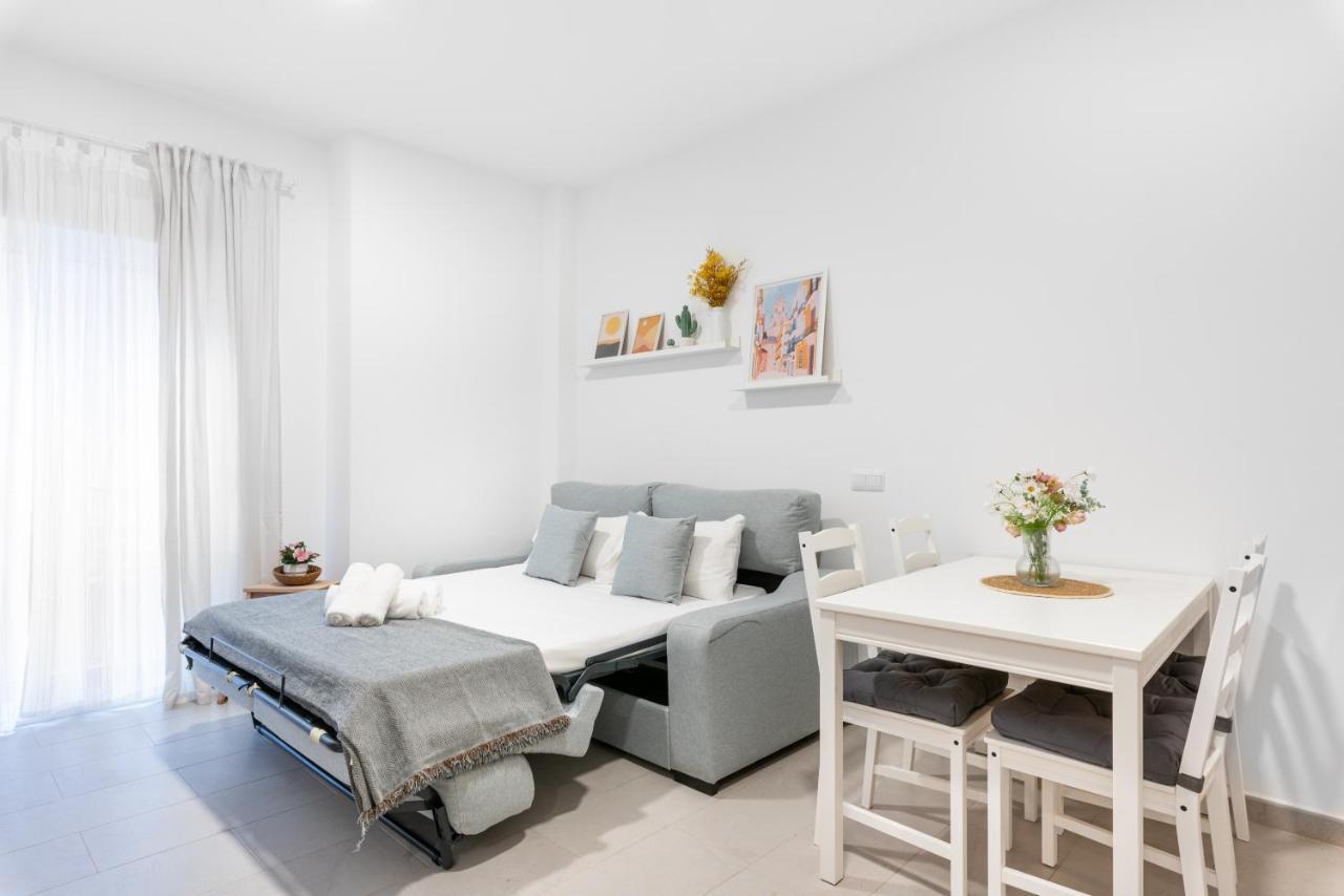 Wintowinrentals Superb New-Look Apartment Málaga Eksteriør billede