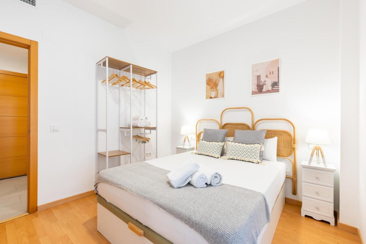 Wintowinrentals Superb New-Look Apartment Málaga Eksteriør billede