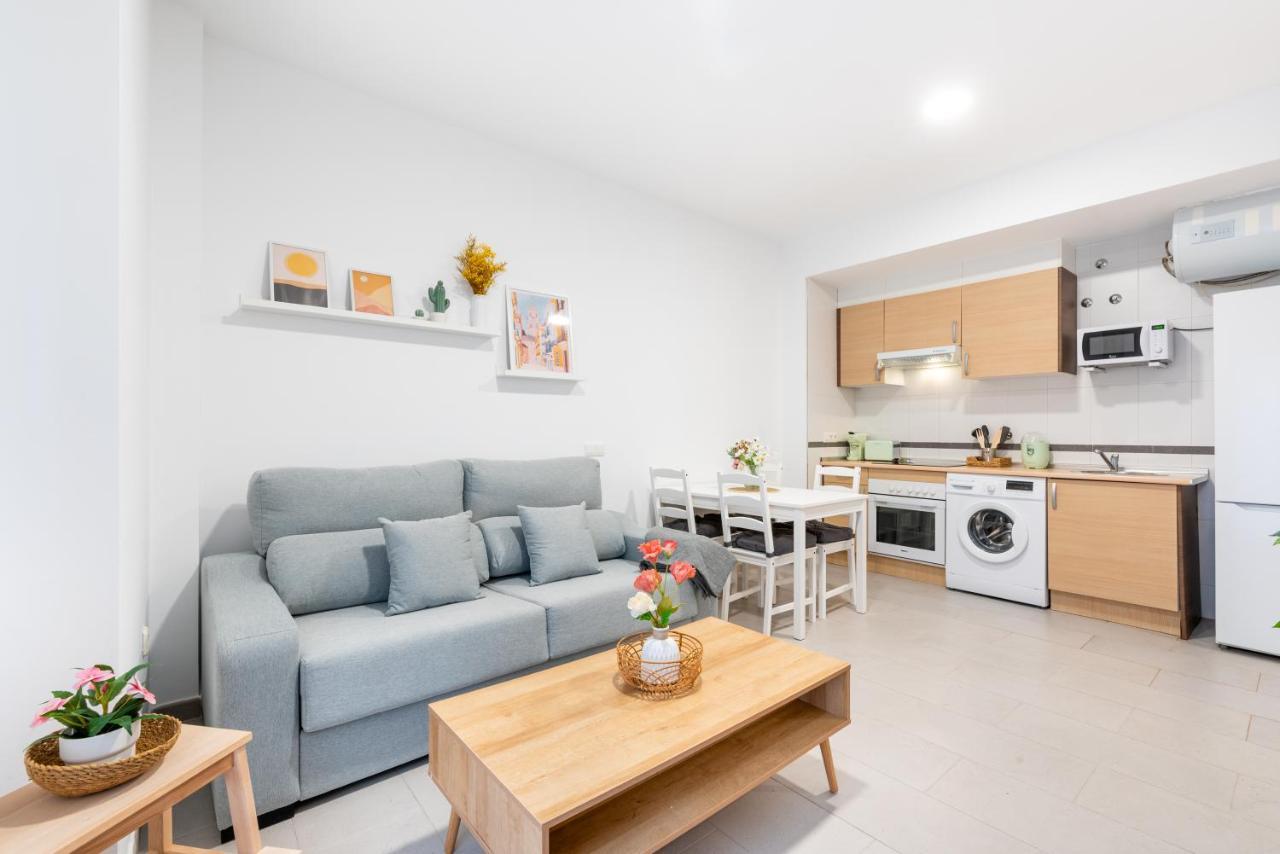 Wintowinrentals Superb New-Look Apartment Málaga Eksteriør billede