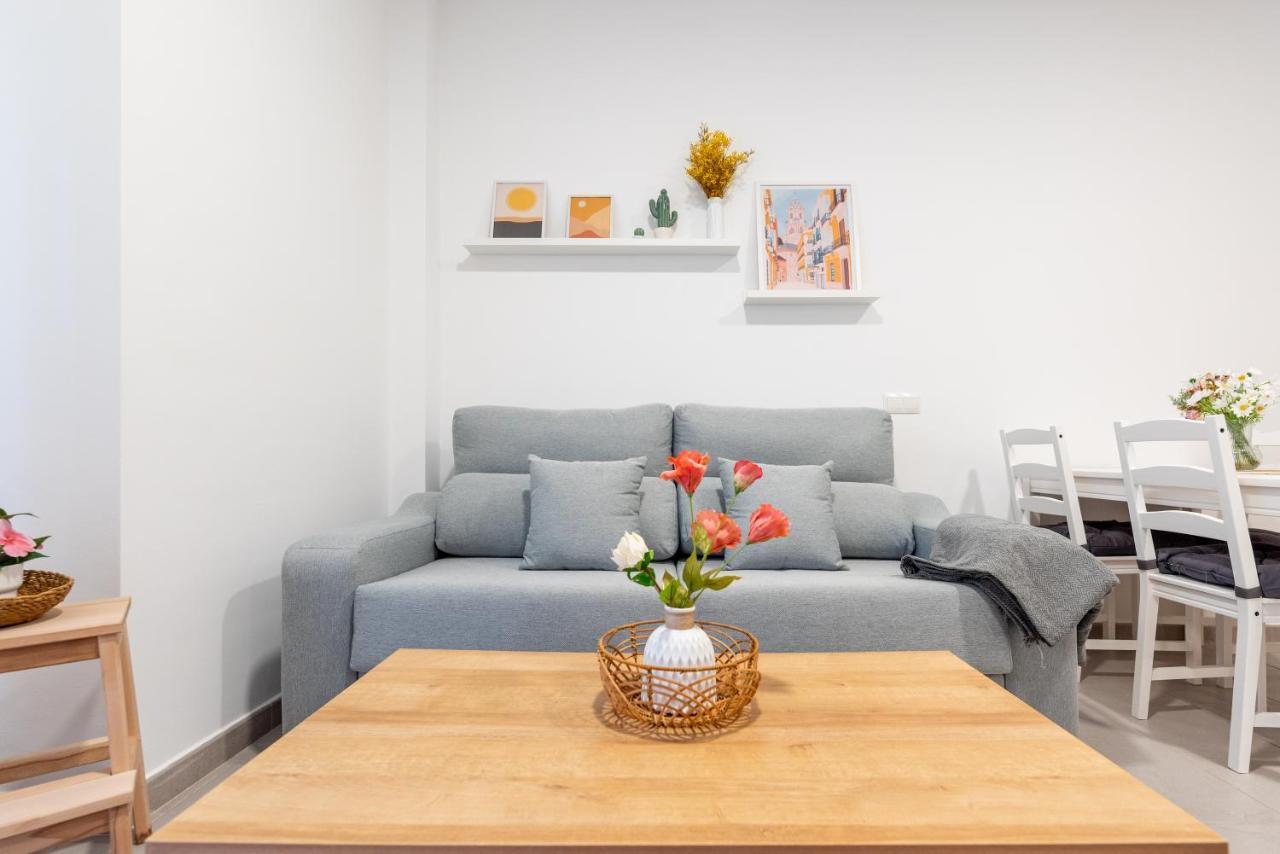 Wintowinrentals Superb New-Look Apartment Málaga Eksteriør billede